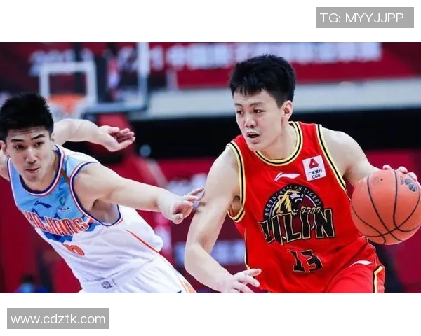 上海篮球队区域防守分析：优劣势及改进方向探讨