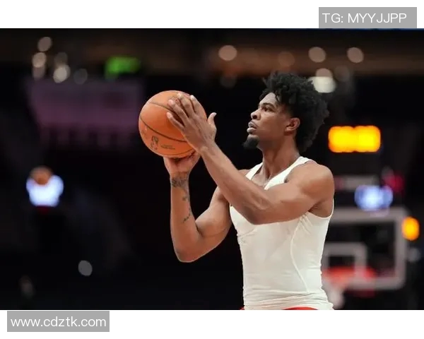 斯库特亨德森的崛起之路：从青涩新秀到篮球未来之星