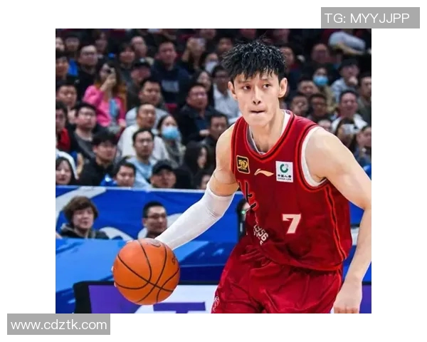 曾凡博:从青涩新星到篮球赛场的璀璨明珠,未来可期的篮球梦想之路 曾凡博:从青涩新星到篮球赛场的璀璨明珠,未来可期的篮球梦想之路