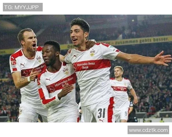 汉堡与斯图加特激战在即谁将赢得德甲巅峰对决的荣耀 汉堡与斯图加特激战在即谁将赢得德甲巅峰对决的荣耀