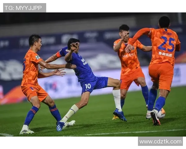 2013年上海申花与山东鲁能精彩对决回顾及赛季影响分析