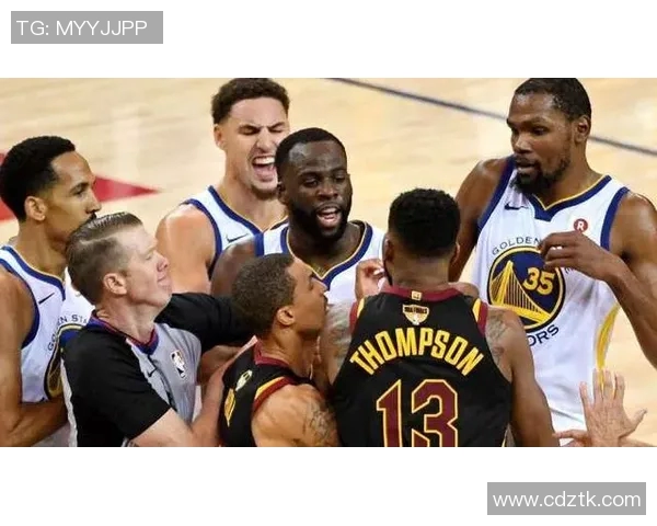 火箭与勇士精彩对决回放NBA直播全程回顾与分析