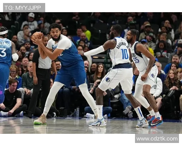 卡尔安东尼唐斯：从新星到全明星的篮球之路与挑战