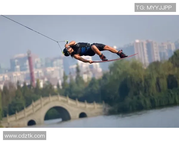 成都极限运动队的防反策略解析与热点趋势探讨MBA