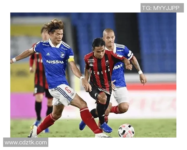 波斯光荣与布里斯班的巅峰对决展现足球魅力与激情的较量