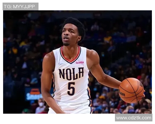 赫伯特琼斯的篮球旅程与成长历程探讨