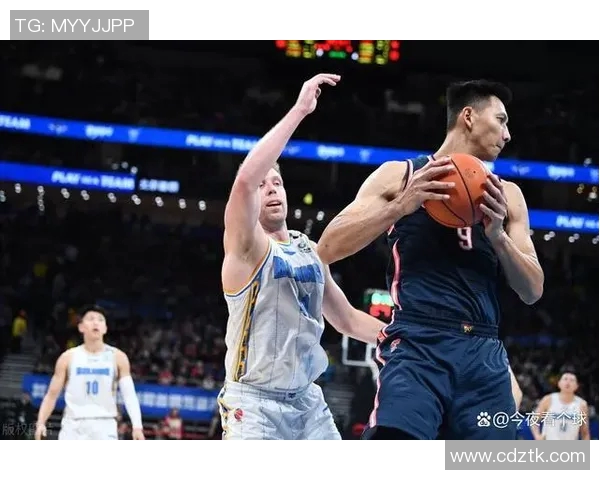 北京网球队灵活性引发热议球员表现与战术调整的争论分析