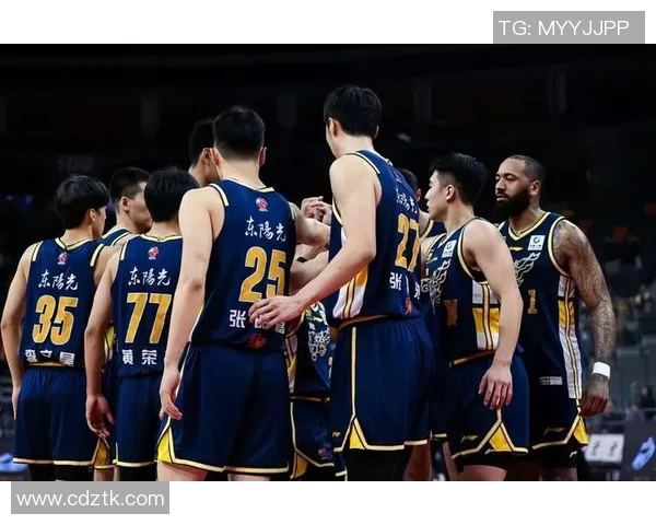 广东宏远与新疆广汇激战正酣谁能在CBA赛场上笑到最后
